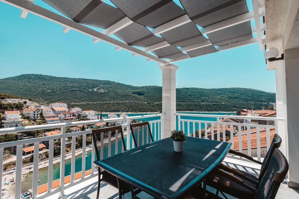 Villa Tiha Luka Неум Экстерьер фото