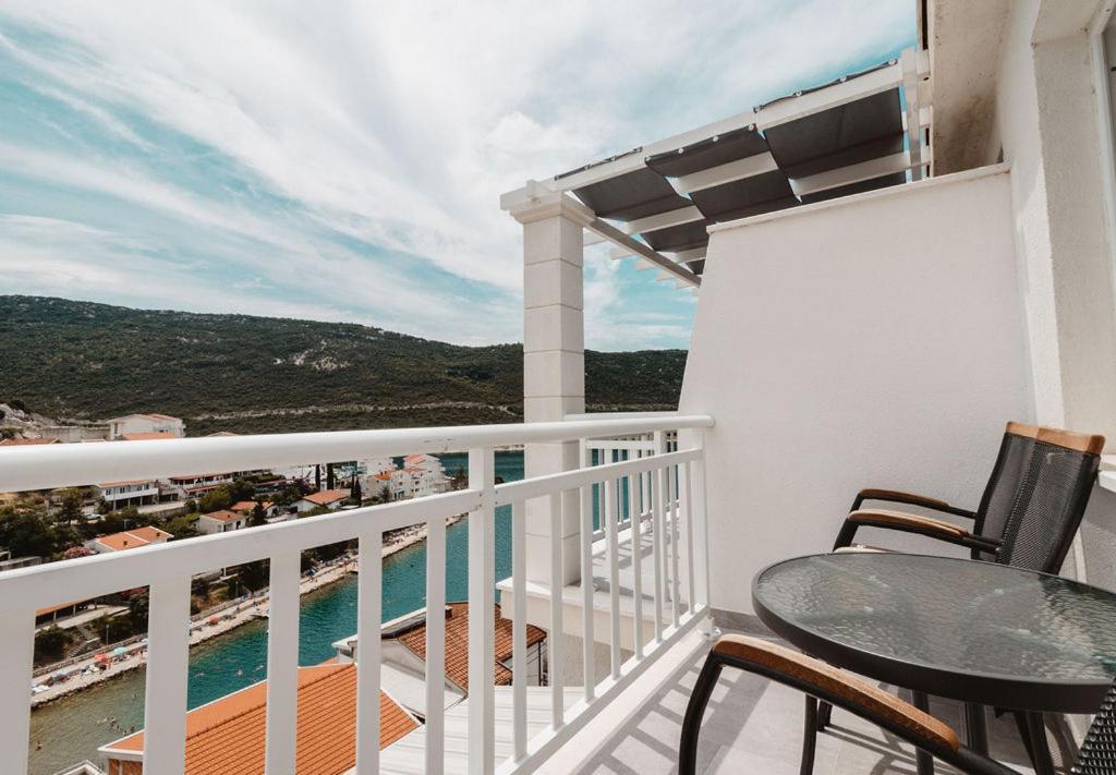 Villa Tiha Luka Неум Экстерьер фото